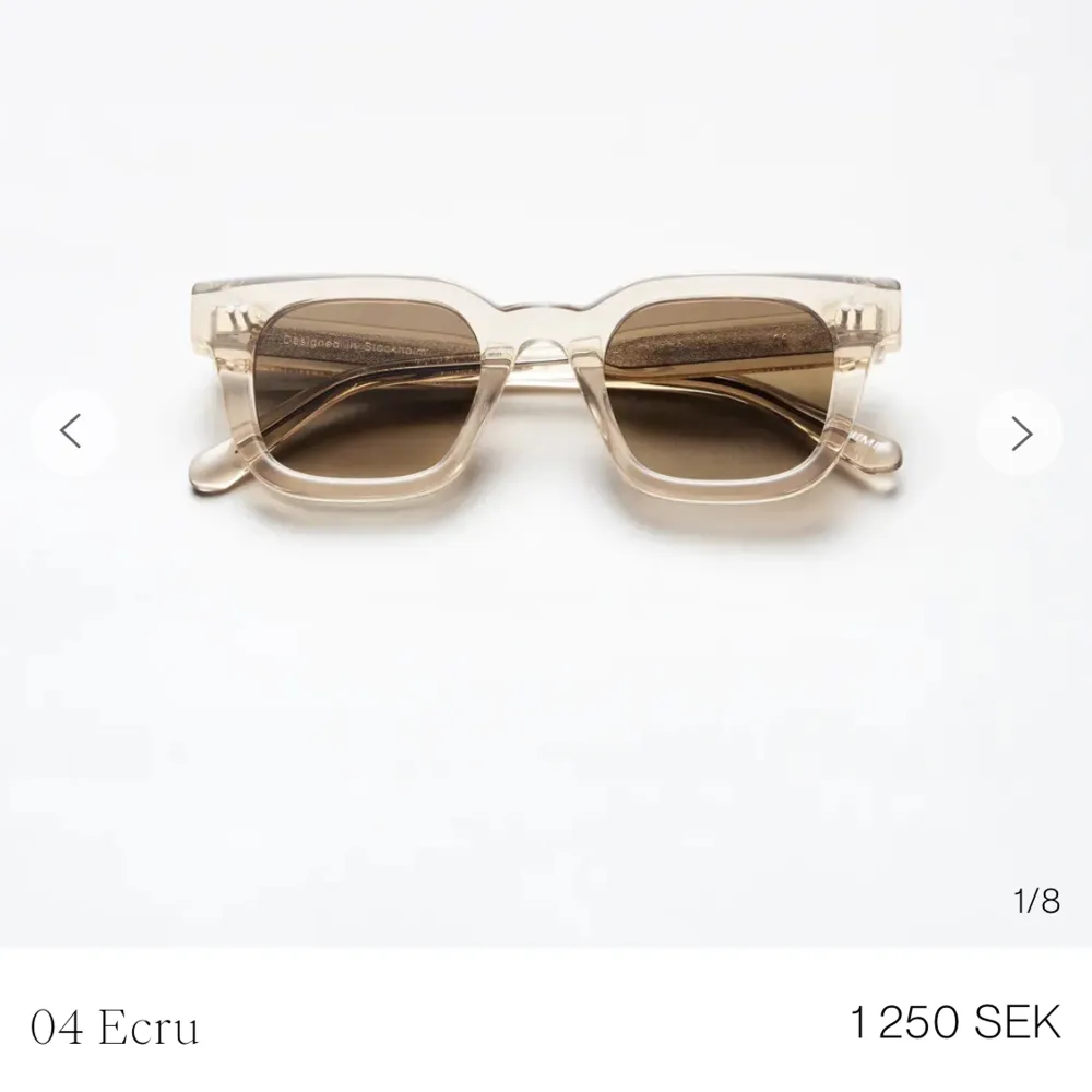 Solglasögon från Chimi i modellen 04 och färgen ecru. Använd ett fåtal gånger så de ser helt nya ut! Nypris är 1250kr.  Hör av er om ni är intresserade av att köpa eller har några frågor💕. Accessoarer.