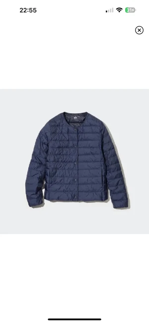 uniqlo jacka - uniqlo jacka, nästan oanvänd så bra skick, nypris 799kr❤️