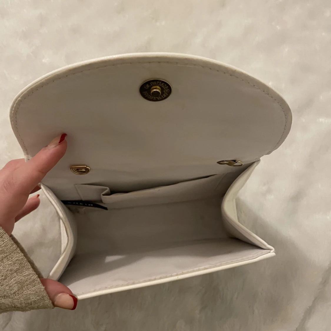 Vit väska - 91