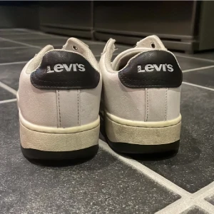 Levis skor  - A