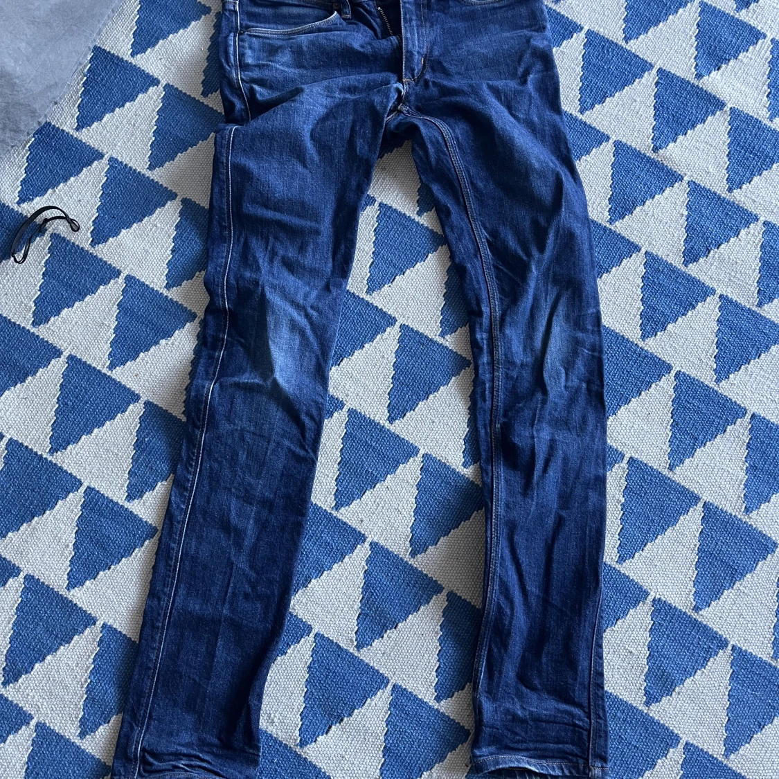 Blåa acne jeans 
