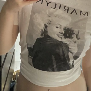 Marilyn Monroe t-shirt - Jättefin tröja som jag köpte i H&M några år sen