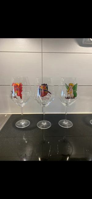 Carolina Gynning rödvinsglas - Rödvinsglas  100kr/st