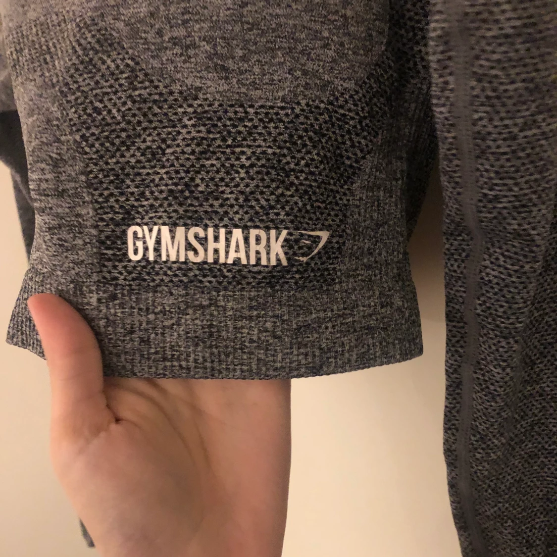 GYMSHARK- Tröja - 90