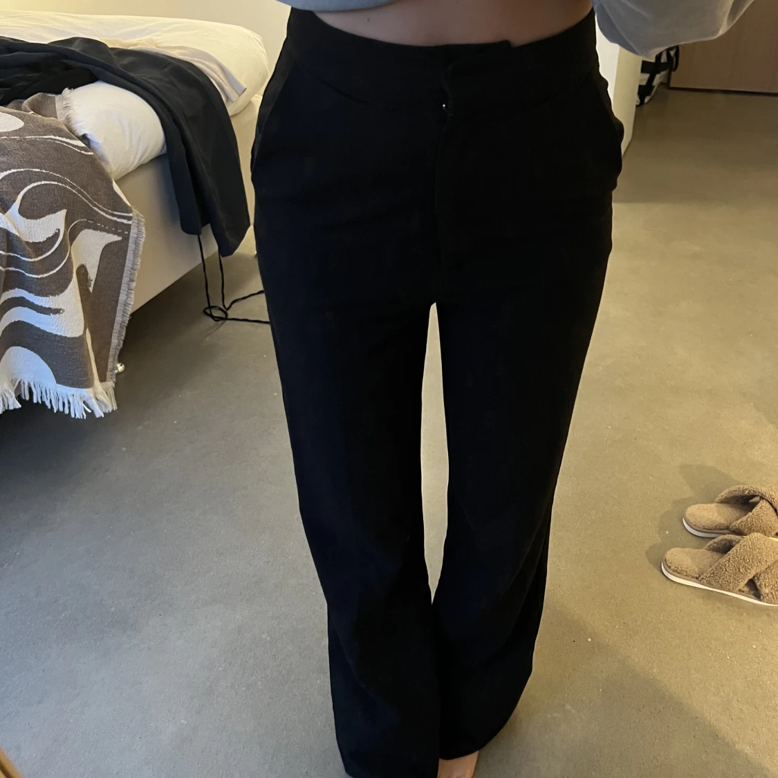 Svarta kostymbyxor  - 90