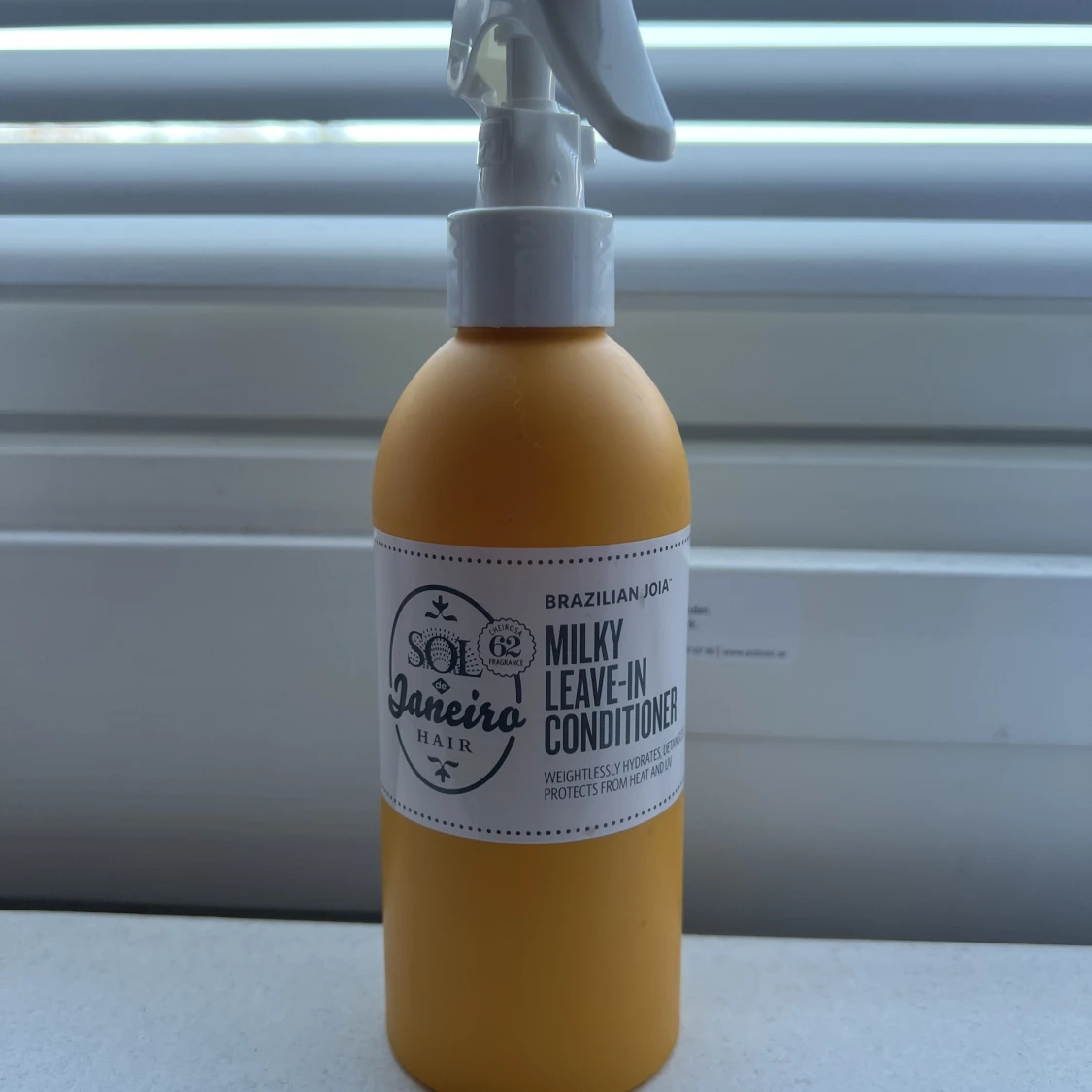 Sol de Janeiro leave in conditioner