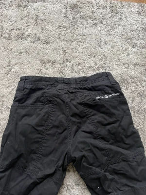 Sail racing shorts - Svarta sail racing shorts i storlek S. 
