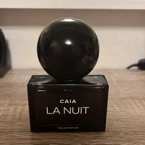 Säljer Caias La Nuit parfym. Endast några sprut som fattas. Nypris 595, säljer för 340