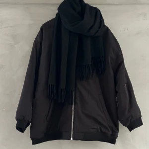 Bomberjacka - Från divided. XXL för oversize fit