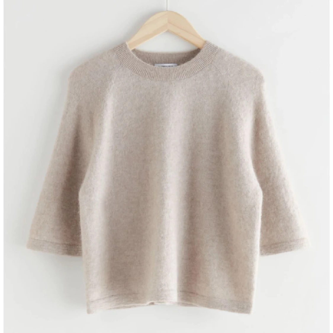 Stickad tröja & other stories  