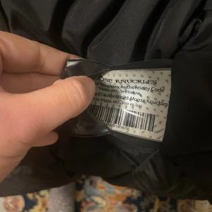Moose knuckles  - En Moose knuckles vinter jacka för dam  Storlek large  Väldigt bra skick 