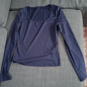 Tröja från shein  - Tröja från shein köpt för 80kr aldrig använd 