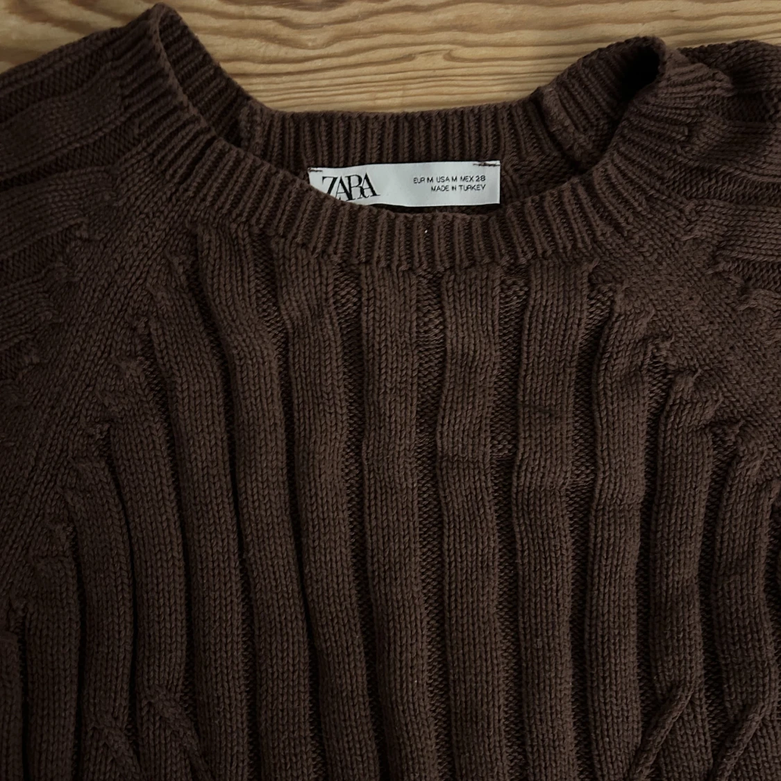 Trendig brun tröja  - 91