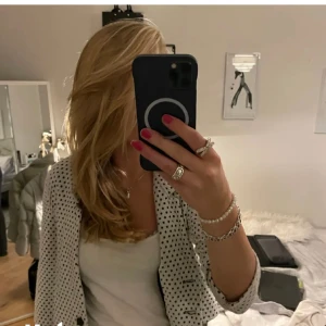 Kofta 3 kvarts - Lägger upp igen. 