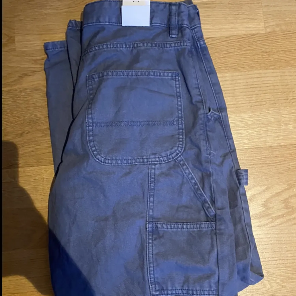 Baggy straight jeans från lager 157, nypris 400 och med prislapp, kommer inte till användning ❤️❤️. Jeans & Byxor.