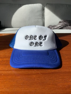 One Of One keps - 10/10 skick, aldrig använd