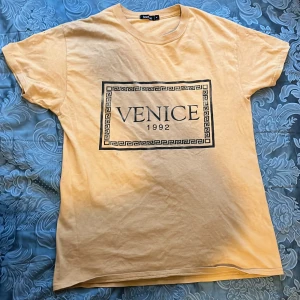 T-shirt - Bra skick, älskar🥰