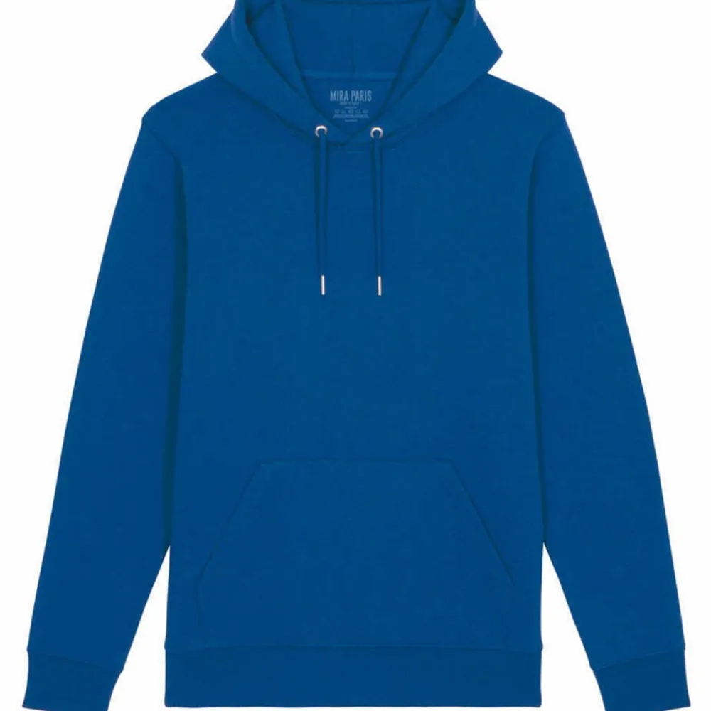 En jättefin mira paris hoodie i blå. Använde 3 gånger. Nypriset 1799kr🩷. Hoodies.
