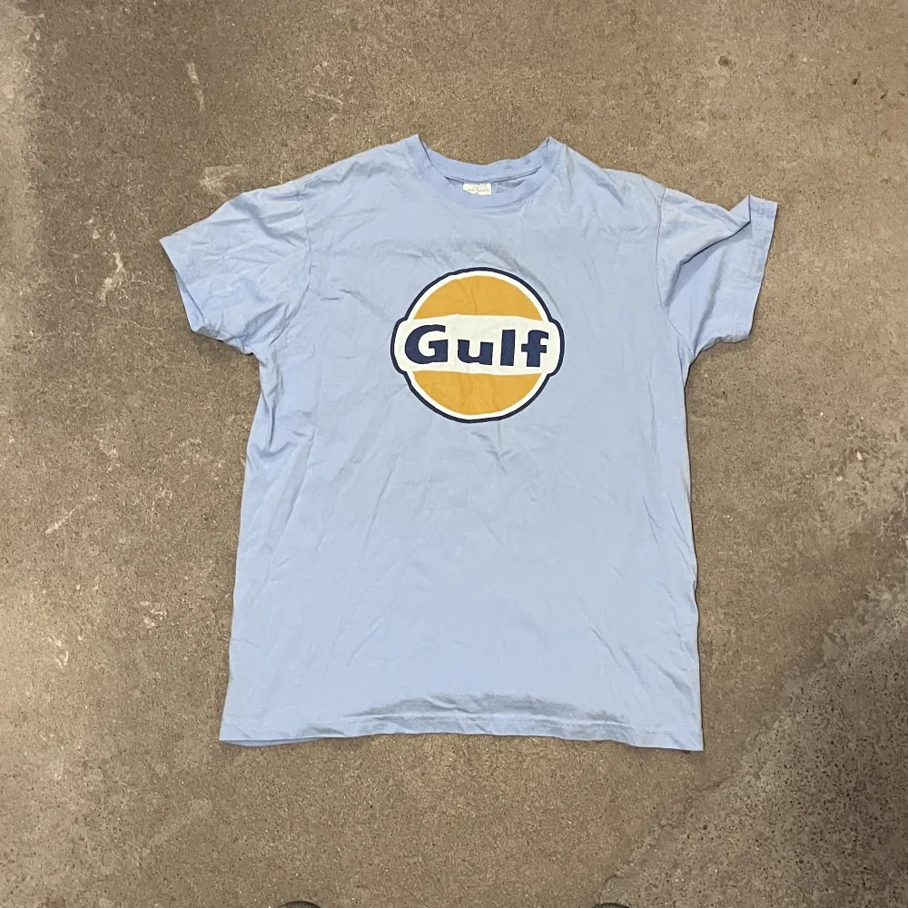 Gulf t-shirt storlek s. T-shirts.