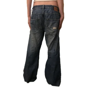 Lowaist Baggy Gap jeans - Baggy jeans från gap med cargodetaljer💋 Waist-36cm tvärsöver  Innerbenslängd-73cm Pris kan diskuteras ‼️