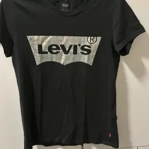 Fin  Leivis t-shirt