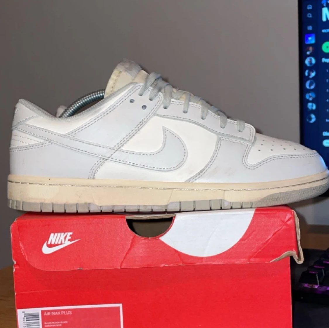 Nike dunks light bone  - 90