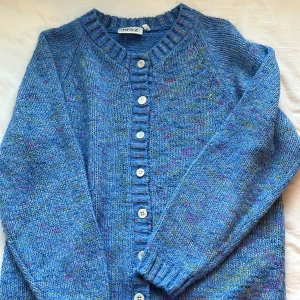 blå tröja - söt tröja i braaa skick