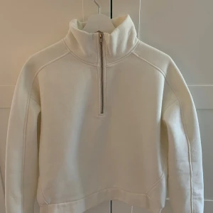 Tröja - Tröja med krage o dragkedja från lager 157