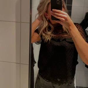 Blus  - Så fin blus från bikbok🩷