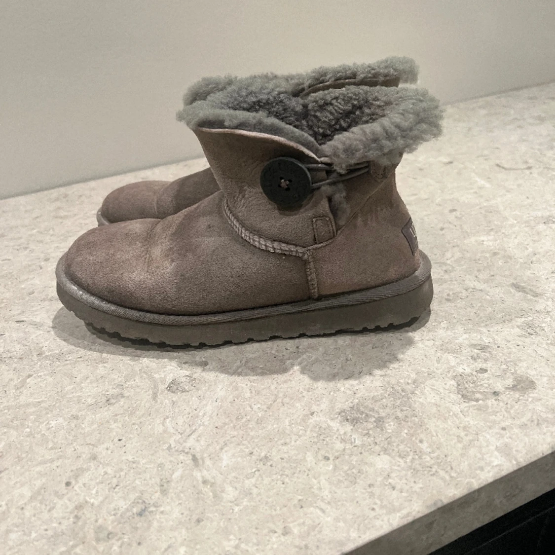 Ugg bailey button - 90