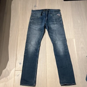 REPLAY JETO - Replay JETO, slimfit modell, storlek W30/L32, Nypris 1799kr