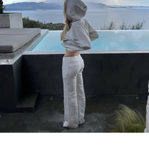 Alobha linnebyxor - Säljer mina linnebyxor ifrån alobha som är använda max 2 gånger💕