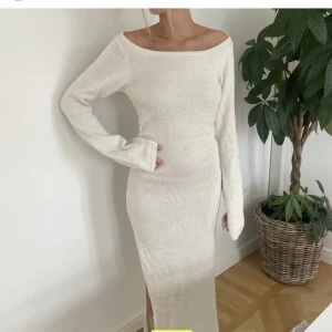 Nakd kläning  - Säljer denna fina kläning från nakd som är slutsåld, köpte den själv via Plick men den passade ej nypris 700kr