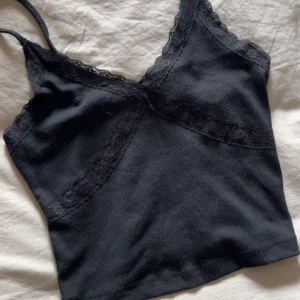 Linne - Säljer detta linne ifrån Bikbok i storlek xs💗