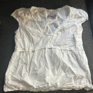 Odd molly topp - Odd molly topp💕 säljs på grund att jag har tröttnat på den. Priset kan diskuteras vid snabb affär 