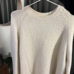 Stickad tröja  - Stickad tröja från Mango 