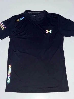 Under armour t shirt - Helt ny, inga difekter. Compression