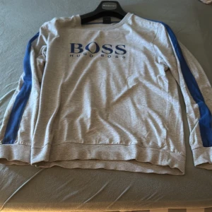 Boss tröja - Boss tröja storlek S