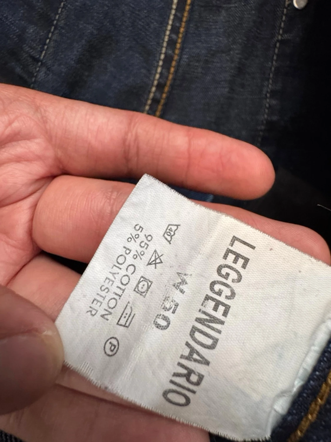 Blå raka jeans med slitningar - 4