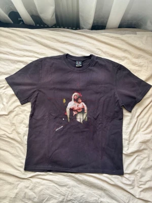 Saint Michael tshirt  - Saint Michael washed tshirt - storlek L. Använd 2 ggr bara, så är i mycket bra kondition 