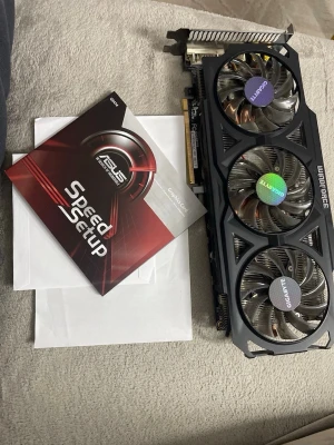 Gigabyte Windforce grafikkort - Säljer ett helt nytt Gigabyte Radeon R9 280 Windforce OC 3GB. 