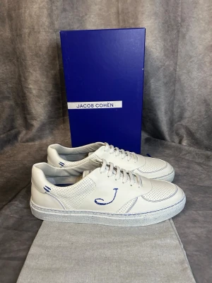 Helt nya Jacob Cohen skor - Helt nya med allt og | Size 44 | fraktar inom 24 timmar | för att köpa klicka ”köp nu” | vid frågor eller funderingar är det bara att skicka ett meddelande | följare får bättre rabatter🙌