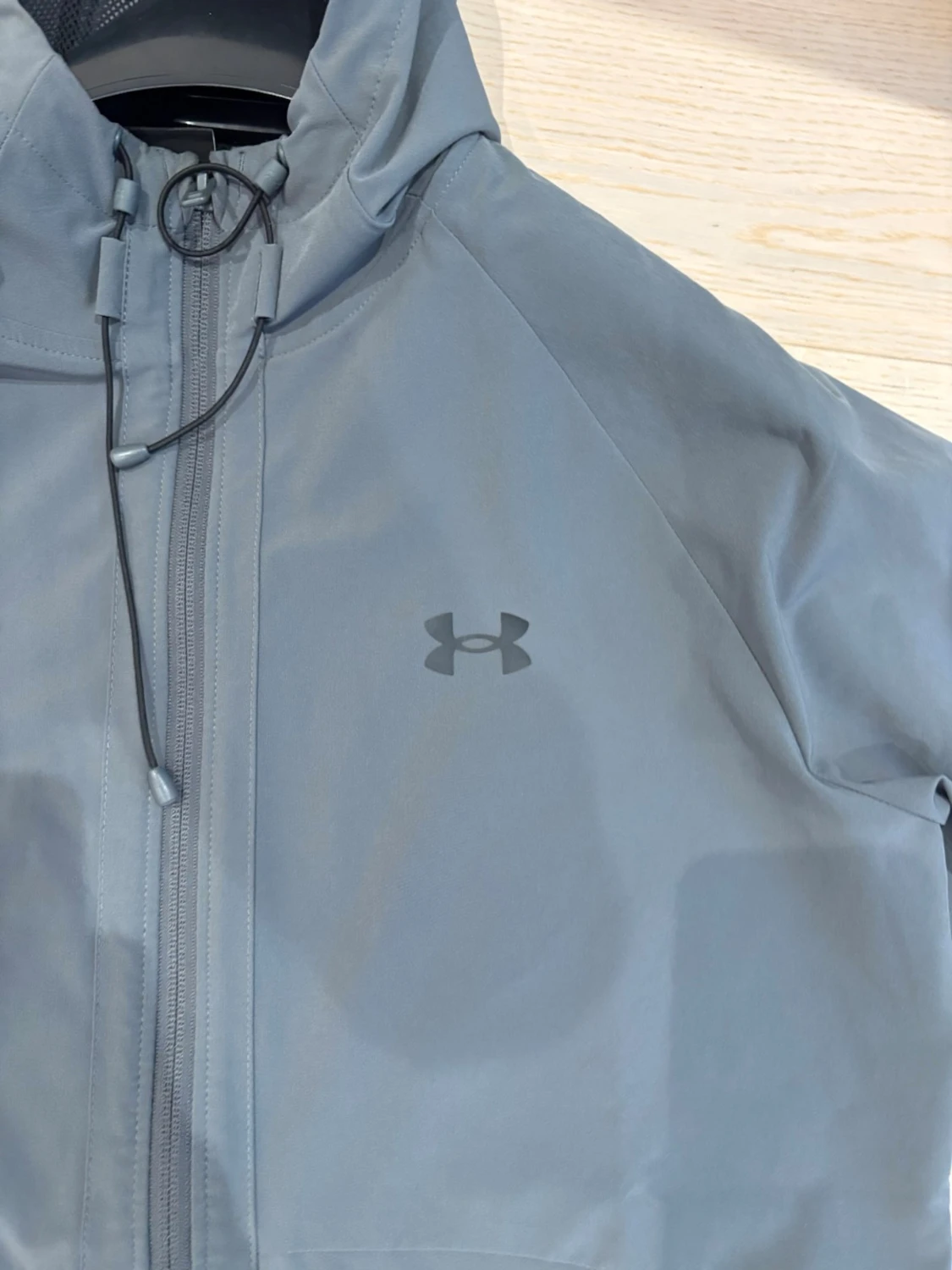  Under Armour  - 2
