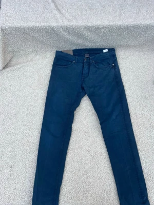 Dondup George jeans - Snygga dondup jeans i bra skick. Ställ frågor om du har! 