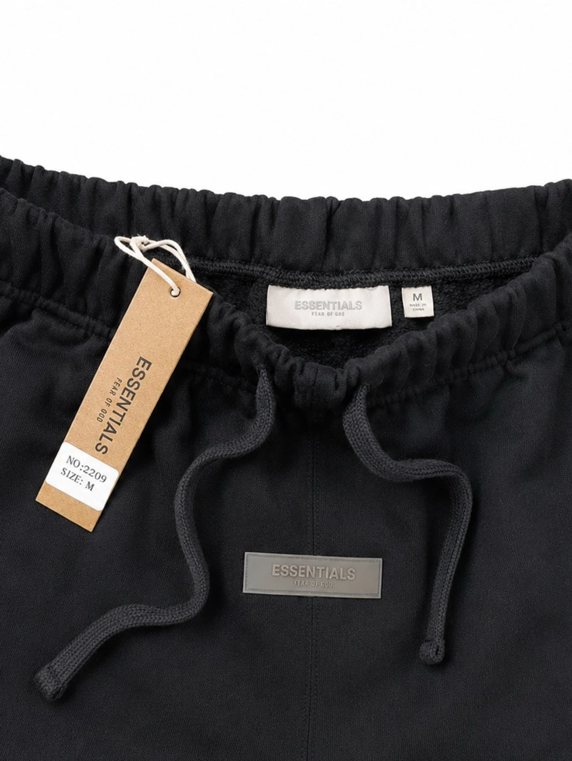 Svarta Essentials shorts med tryck - 1