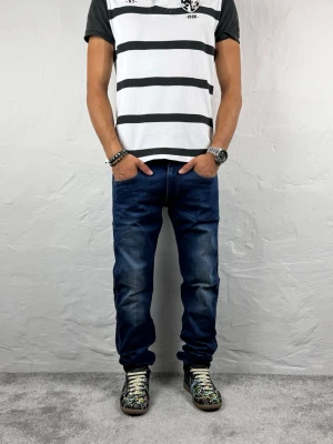 Replay jeans  - Ett par riktigt snygga jeans från Replay i storlek W31 L32 i modellen Anbbas 