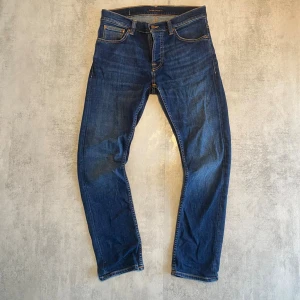 Nudie jeans (Grim Tim)  - Säljer ett par feta Jack and Jones  jeans  | skicket på jeansen är 9/10 väldigt bra | storlek 31/30 | ny pris 2000: mitt pris är 649 | skriv vid frågor och funderingar  