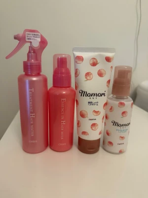 Hårprodukter från Japan - Populära hårprodukter från Japan. Alla, förutom sprayflaskan, är endast testade, vilket innebär att det finns massa produkter kvar. Tveka inte att skriva om du har övriga frågor💗