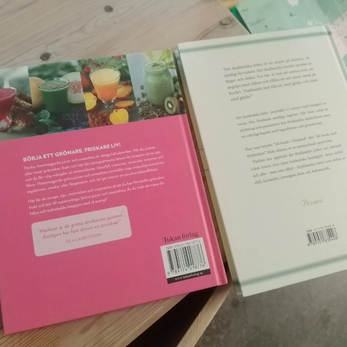 Två kokböcker: Thailändskt & Juicer / 2 för 20 kr - 1