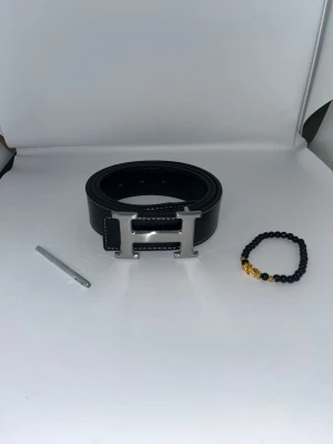 Black H belt 110 cm - Black brand new H belt. 110 cm